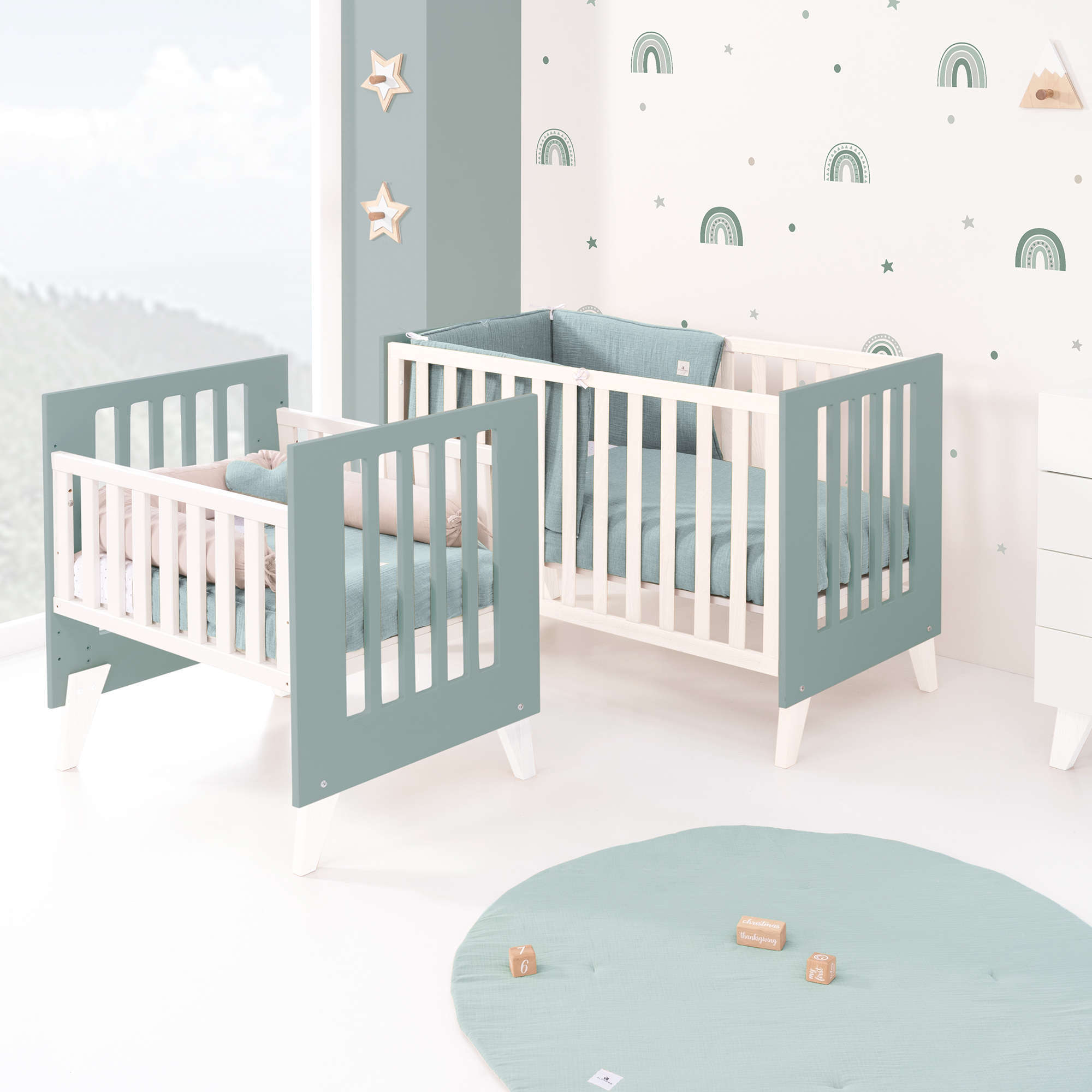 Minicuna y cuna todo en uno (7en1) blanca/verde eucalipto · Nexo Tre Eucalyptus C187T-M7757