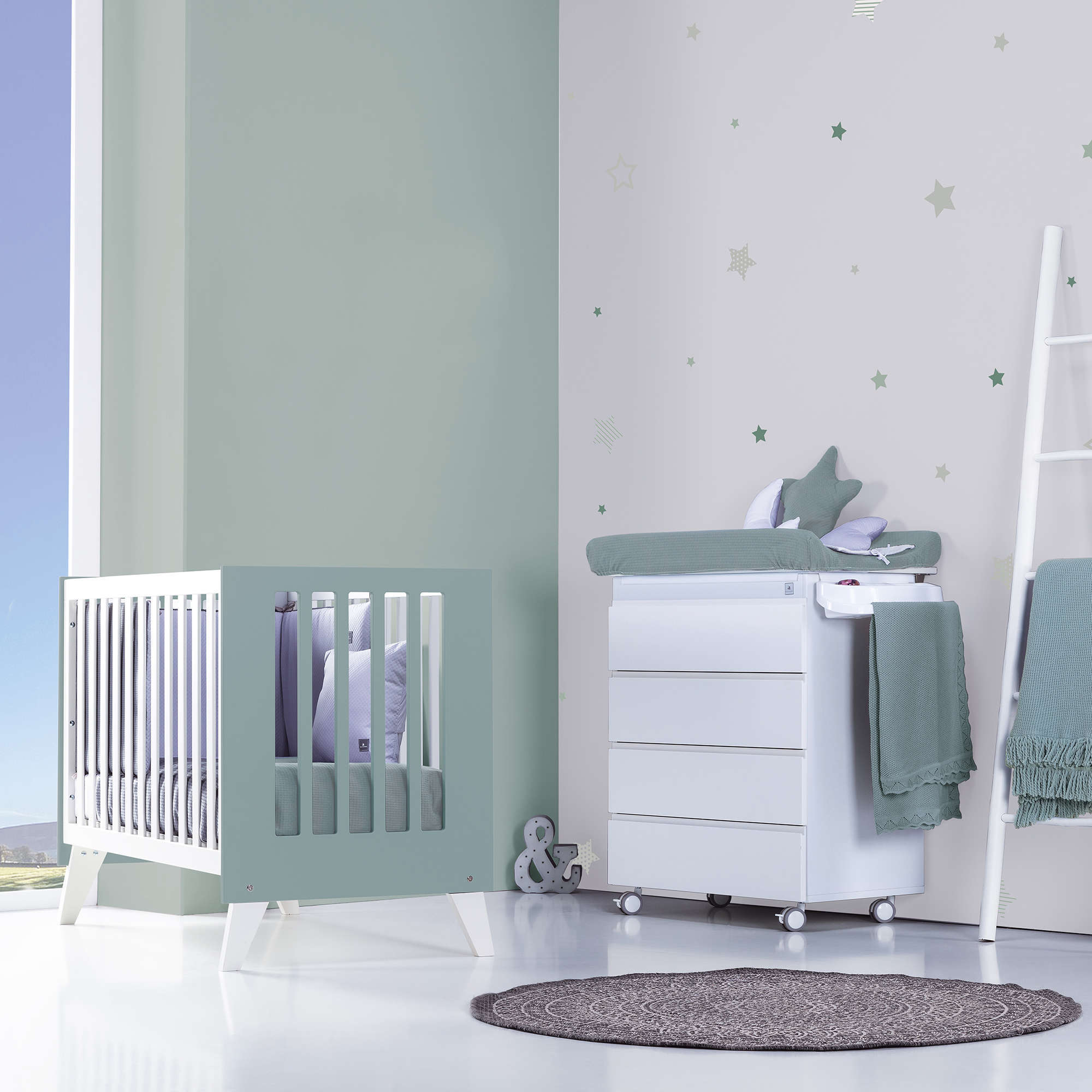 Cuna colecho 60x120 cm (4en1) blanco/verde eucalipto · Nexo Due Eucalyptus C187D-M7757