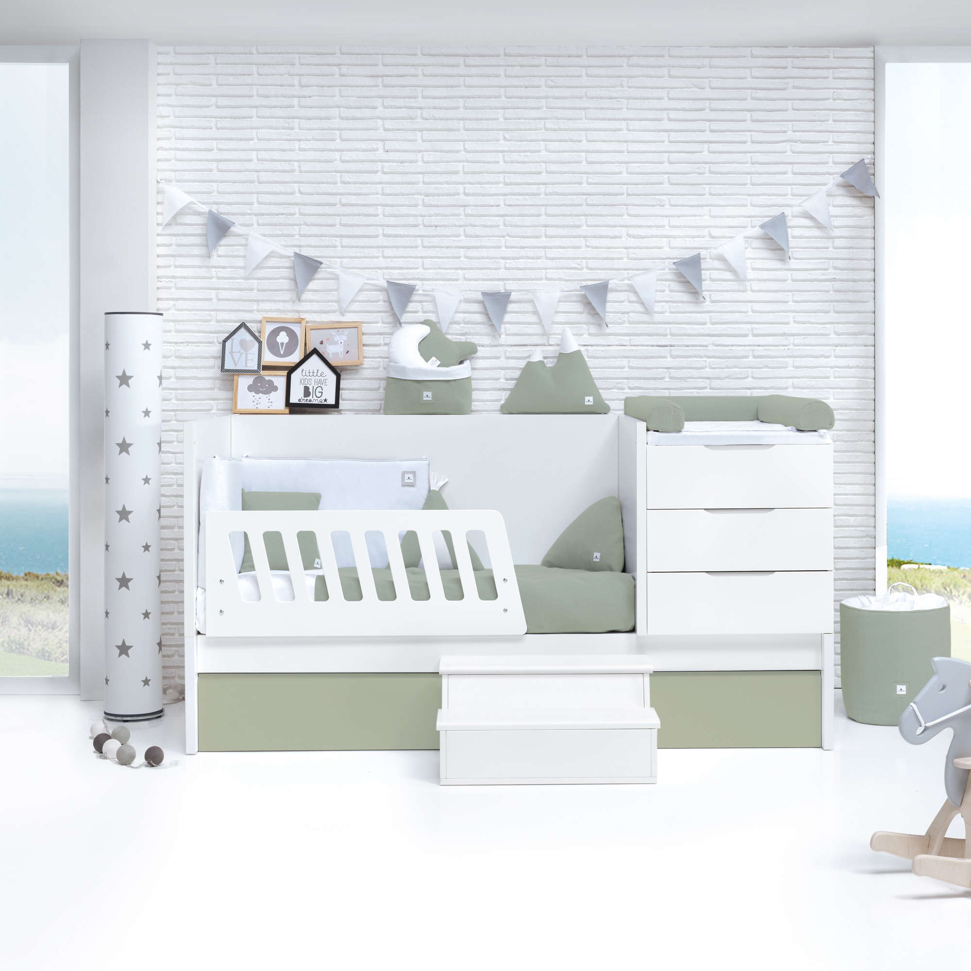 Cuna convertible 70x140 cm blanca/verde-oliva · Sero More K546-M7756
